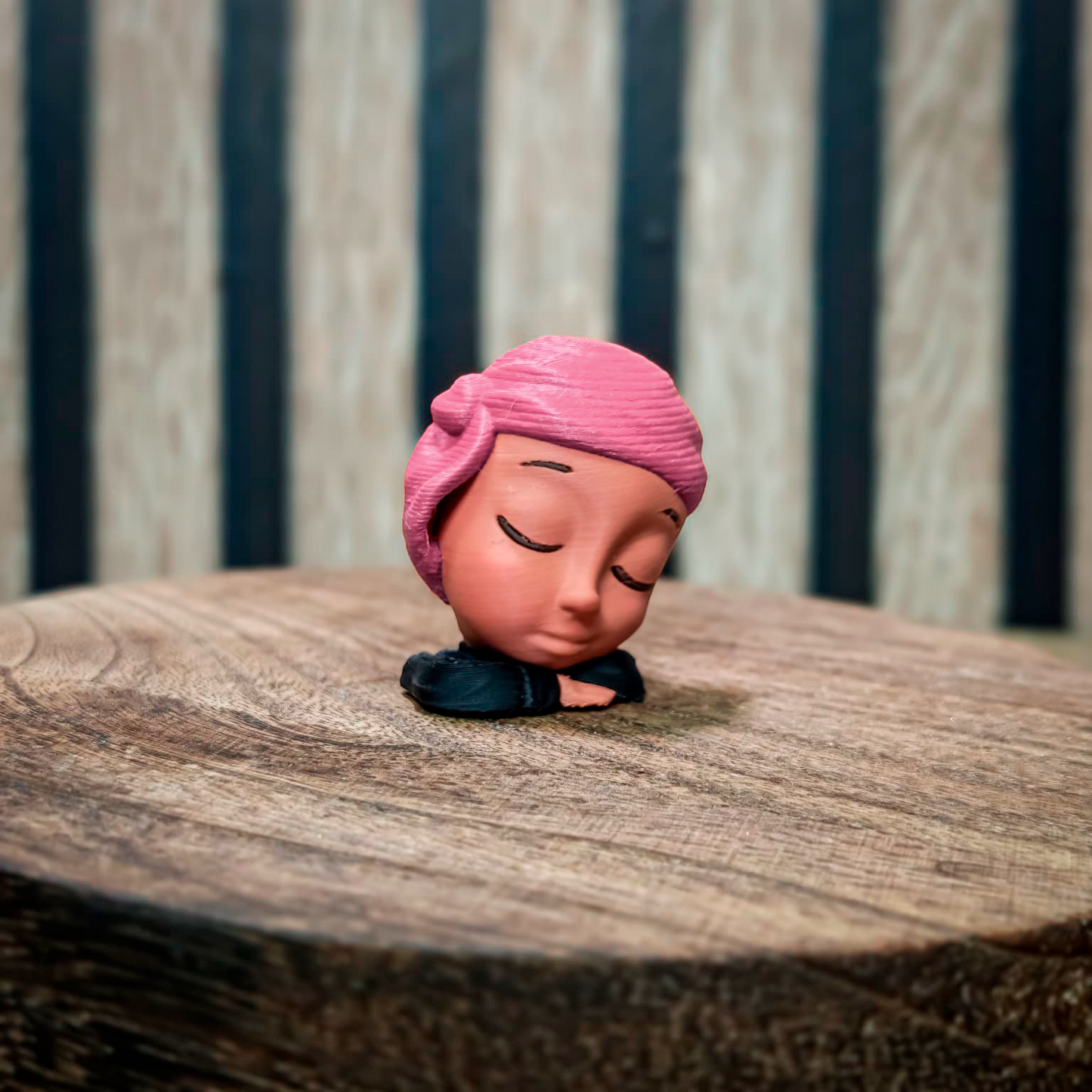 Sujetapañuelos de Angelet Valenciano a color