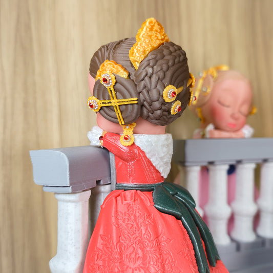 Valenciana Vestida de 3 moños Personalizada