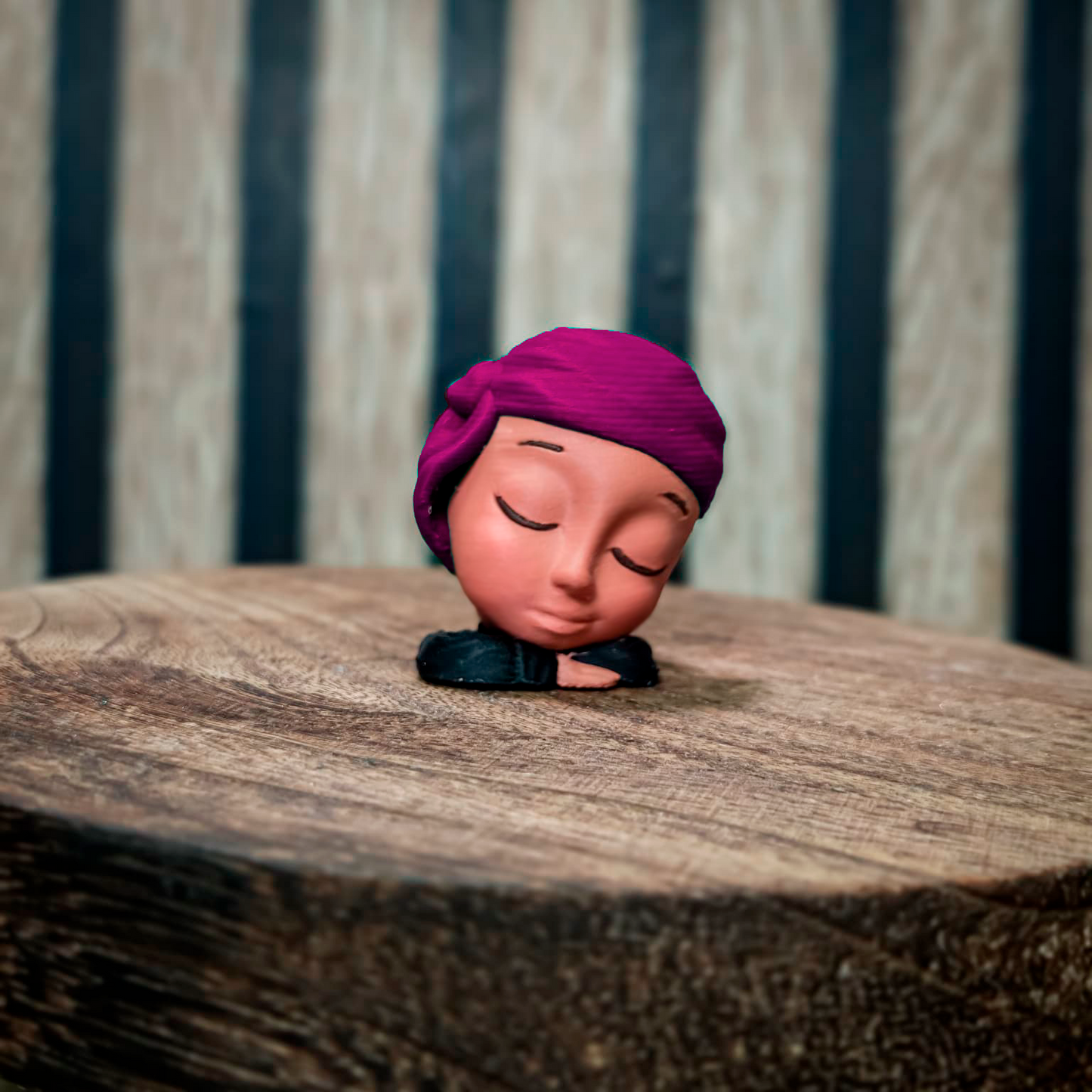 Sujetapañuelos de Angelet Valenciano a color